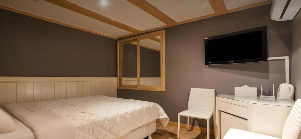 Sinyoung Motel Séoul Extérieur photo