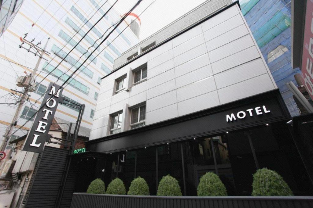 Sinyoung Motel Séoul Extérieur photo